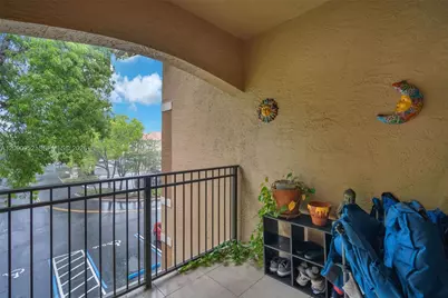 11650 SW 2nd St #16303, Pembroke Pines, FL 33025 - Photo 17