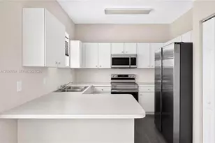 2665 NE 4th St, Homestead, FL 33033 - Photo 17