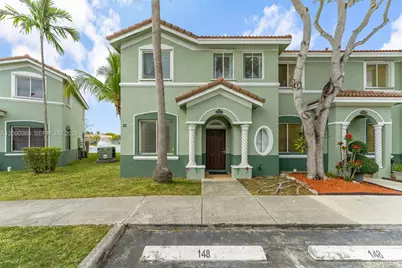 2712 SE 15th Pl, Homestead, FL 33035 - Photo 1