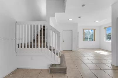 2712 SE 15th Pl, Homestead, FL 33035 - Photo 7