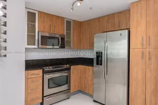 7910 Harbor Island Dr, North Bay Village, FL 33141 - Photo 11