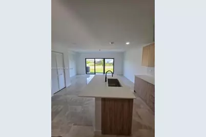 1305 NW 4th Ter, Florida City, FL 33034 - Photo 3