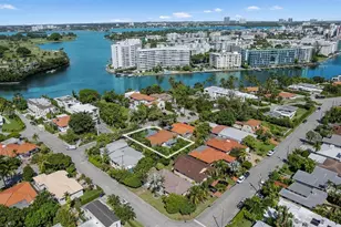 9217 Bay Dr, Surfside, FL 33154 - Photo 31