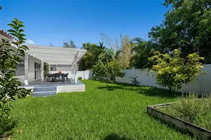 9217 Bay Dr, Surfside, FL 33154 - Photo 15