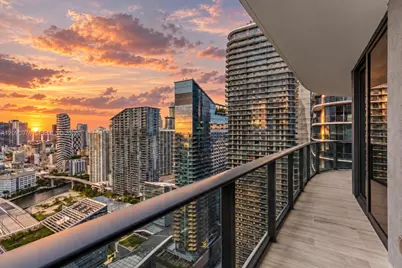 55 SW 9th St #4001, Miami, FL 33130 - Photo 1