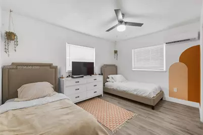314 NW 106th St, Miami, FL 33150 - Photo 13