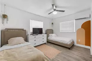 314 NW 106th St, Miami, FL 33150 - Photo 13
