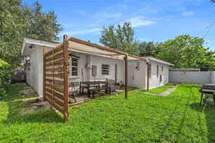 314 NW 106th St, Miami, FL 33150 - Photo 25