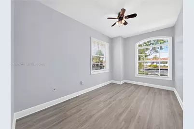 9444 SW 78th St #--, Miami, FL 33173 - Photo 13