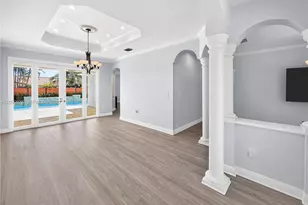 9444 SW 78th St, Miami, FL 33173 - Photo 5
