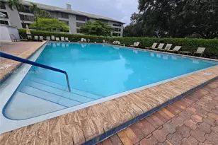 1526 Whitehall Dr, Davie, FL 33324 - Photo 47