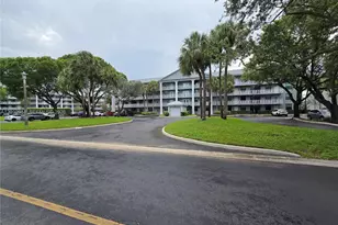 1526 Whitehall Dr, Davie, FL 33324 - Photo 41