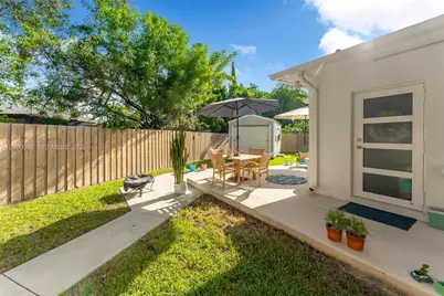 6891 SW 48th Ter, Miami, FL 33155 - Photo 23