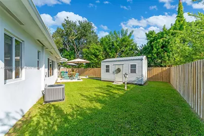 6891 SW 48th Ter, Miami, FL 33155 - Photo 25