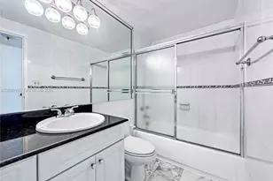 5825 Collins Ave, Miami Beach, FL 33140 - Photo 11