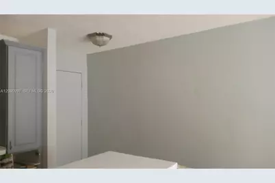 300 W 74th Pl #303, Hialeah, FL 33014 - Photo 1