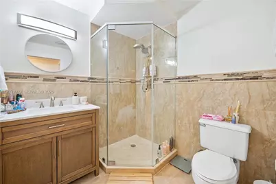 323 Navarre Ave #101, Coral Gables, FL 33134 - Photo 7