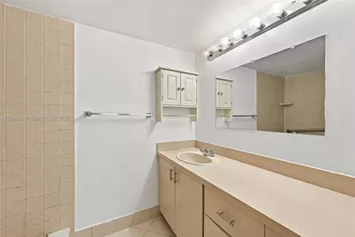 6800 Cypress Rd #411, Plantation, FL 33317 - Photo 7