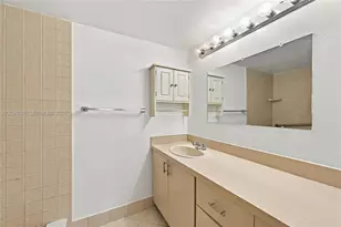 6800 Cypress Rd, Plantation, FL 33317 - Photo 7