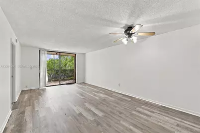 6800 Cypress Rd #411, Plantation, FL 33317 - Photo 5