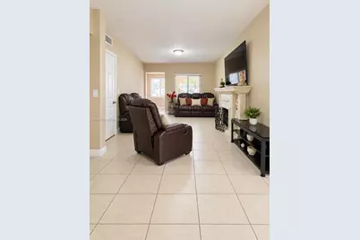 5551 E 4th Ave, Hialeah, FL 33013 - Photo 3