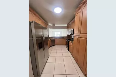 10750 NW 66th St #401, Doral, FL 33178 - Photo 7