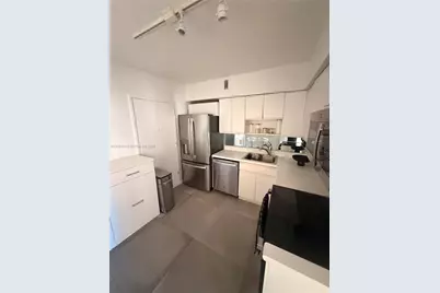 5700 Collins Ave #9B, Miami Beach, FL 33140 - Photo 9
