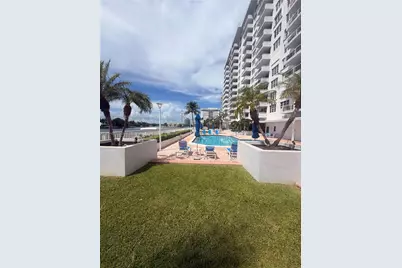 5700 Collins Ave #9B, Miami Beach, FL 33140 - Photo 31