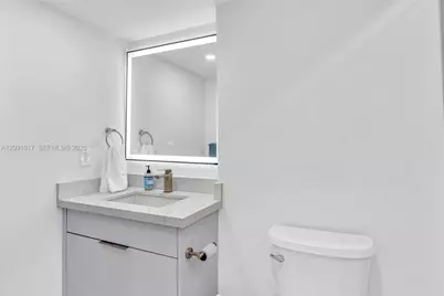 2625 Collins Ave #1109, Miami Beach, FL 33140 - Photo 11