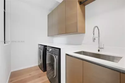 2803 Crystal Ct, Miami, FL 33133 - Photo 33