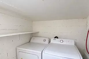 15 NE 150th St, Miami, FL 33161 - Photo 15