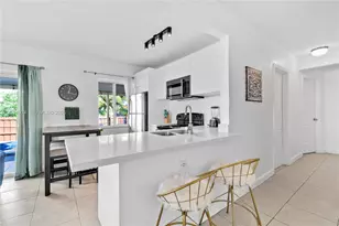 1021 NW 23rd Ave, Miami, FL 33125 - Photo 9