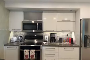 1330 Ocean Dr, Miami Beach, FL 33139 - Photo 19