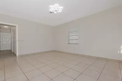 1679 NE 176th St, North Miami Beach, FL 33162 - Photo 5