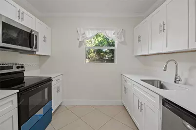 1140 NW 3rd Ave, Fort Lauderdale, FL 33311 - Photo 3