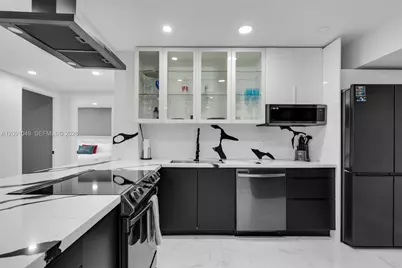 3800 Hillcrest Dr #203, Hollywood, FL 33021 - Photo 3