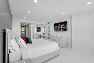 3800 Hillcrest Dr, Hollywood, FL 33021 - Photo 17