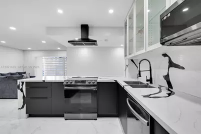 3800 Hillcrest Dr #203, Hollywood, FL 33021 - Photo 5