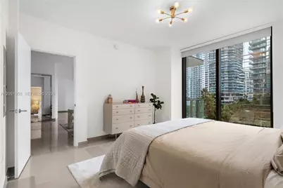 88 SW 7th St #809, Miami, FL 33130 - Photo 13