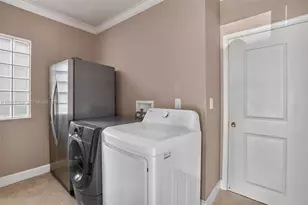 18611 NW 11th St, Pembroke Pines, FL 33029 - Photo 23