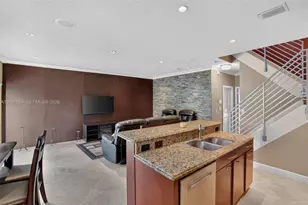 18611 NW 11th St, Pembroke Pines, FL 33029 - Photo 15
