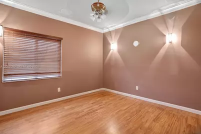 18611 NW 11th St, Pembroke Pines, FL 33029 - Photo 21