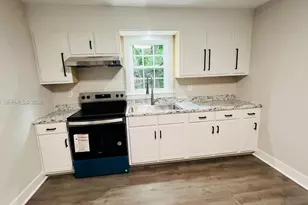 106 E Dewey St, Goldsboro, NC 27530 - Photo 23