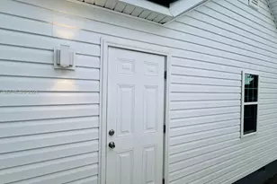 106 E Dewey St, Goldsboro, NC 27530 - Photo 19