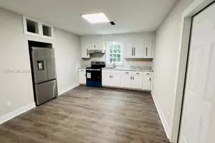 106 E Dewey St, Goldsboro, NC 27530 - Photo 5