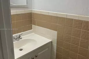 5366 W 26th Ave, Hialeah, FL 33016 - Photo 5