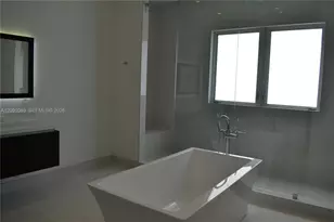 8241 NW 34th Dr, Doral, FL 33122 - Photo 19