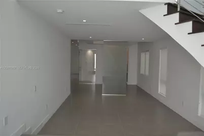 8241 NW 34th Dr, Doral, FL 33122 - Photo 3