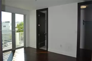 8241 NW 34th Dr, Doral, FL 33122 - Photo 15
