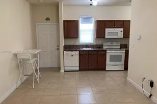 17087 SW 93rd St, Miami, FL 33196 - Photo 3